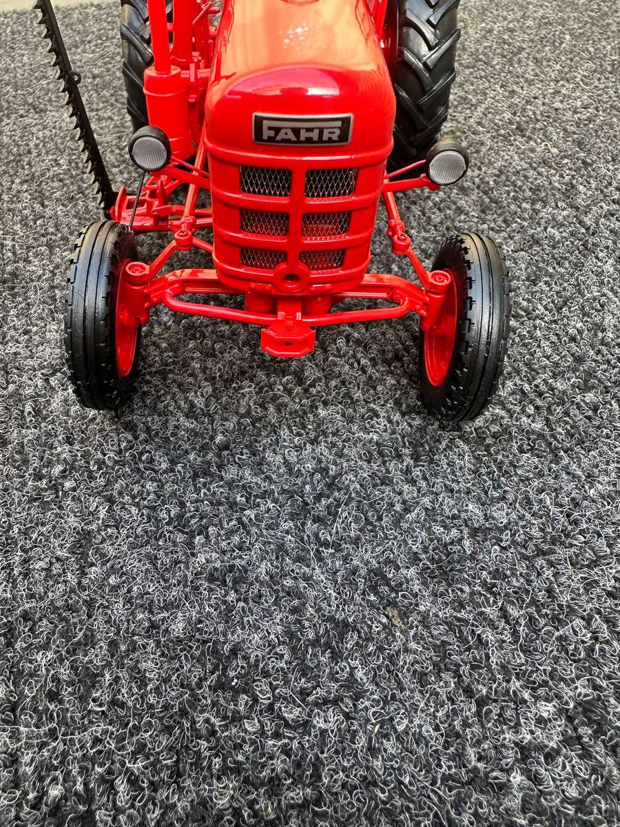 DINKY TOYS