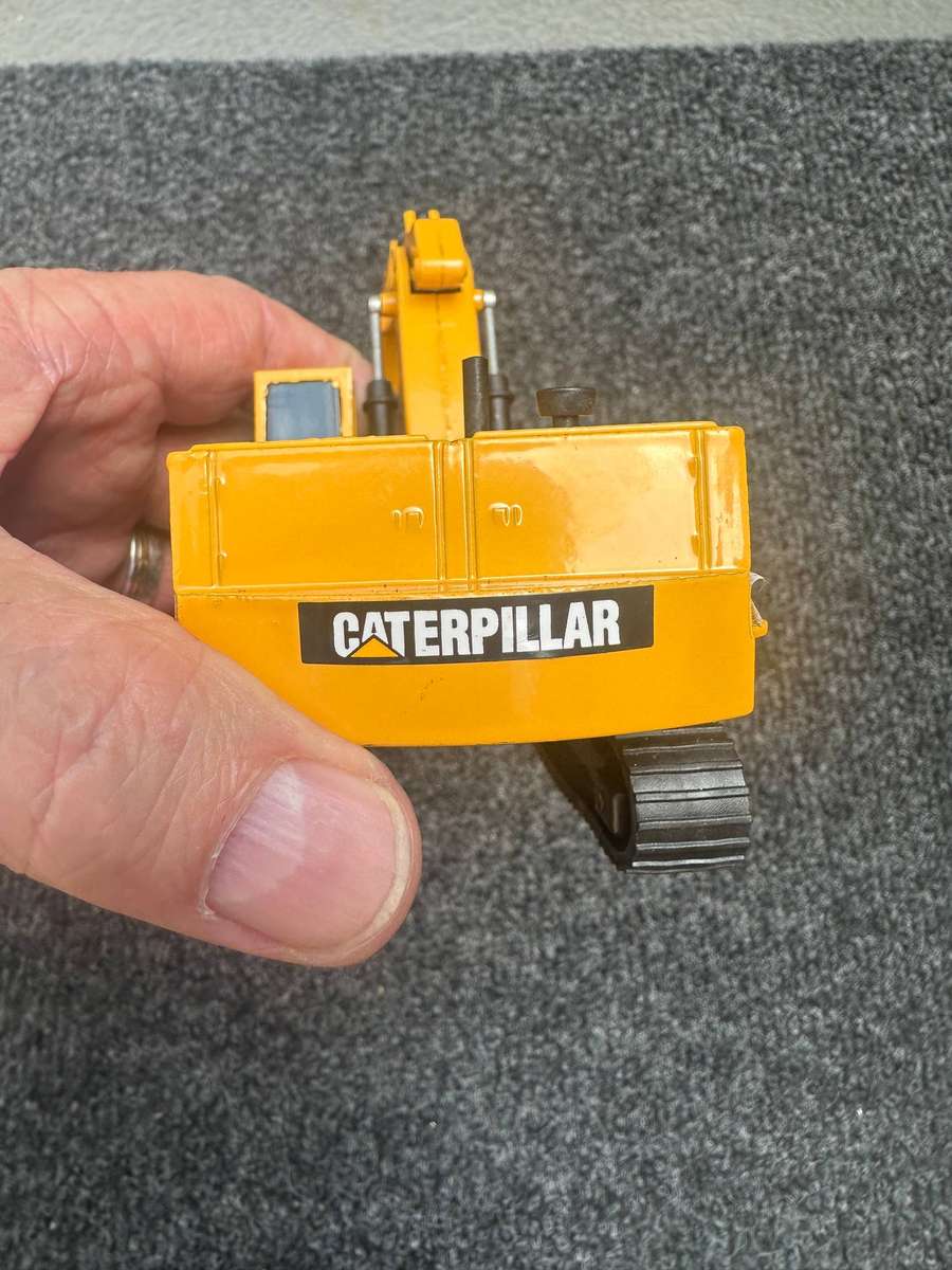 DINKY TOYS