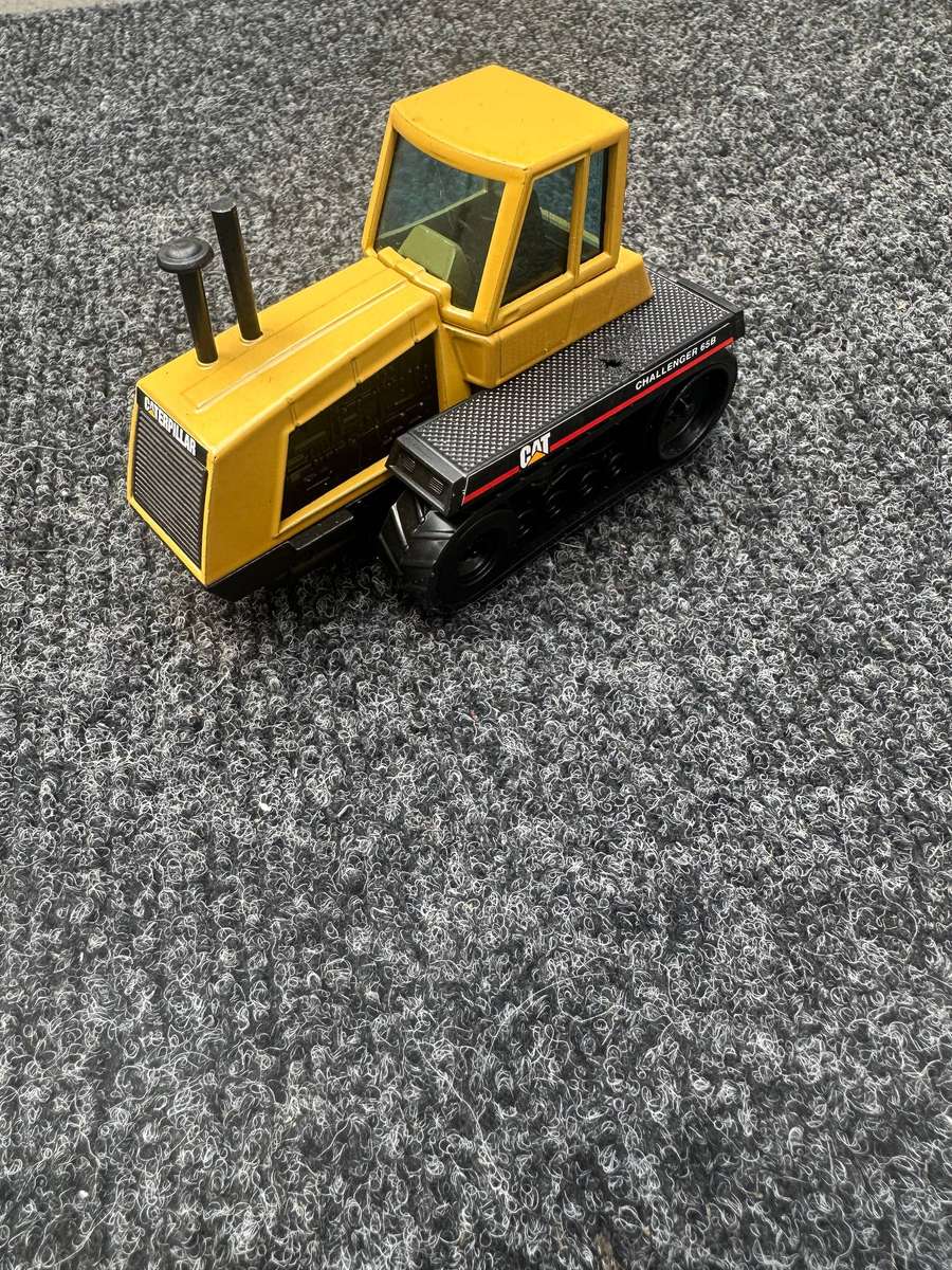 DINKY TOYS