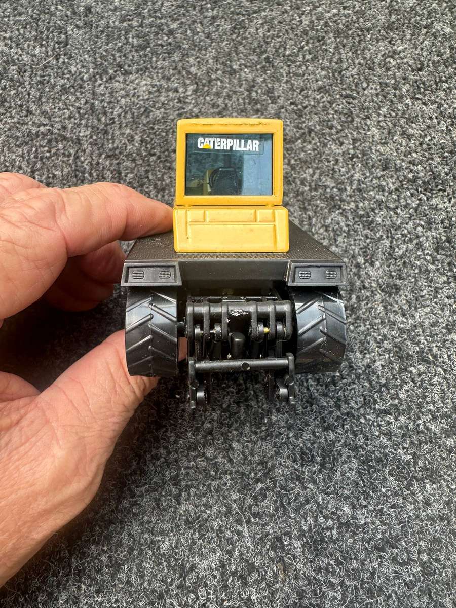 DINKY TOYS
