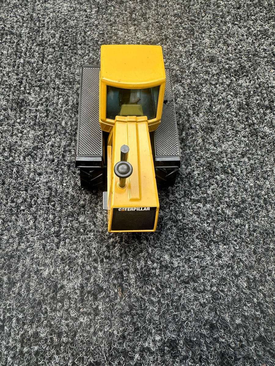 DINKY TOYS