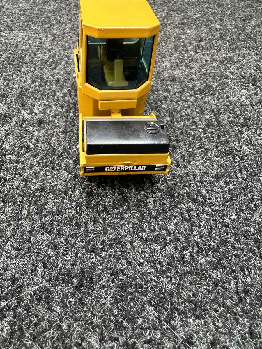 DINKY TOYS