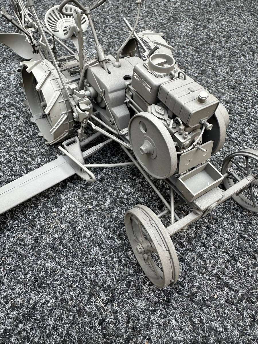 DINKY TOYS