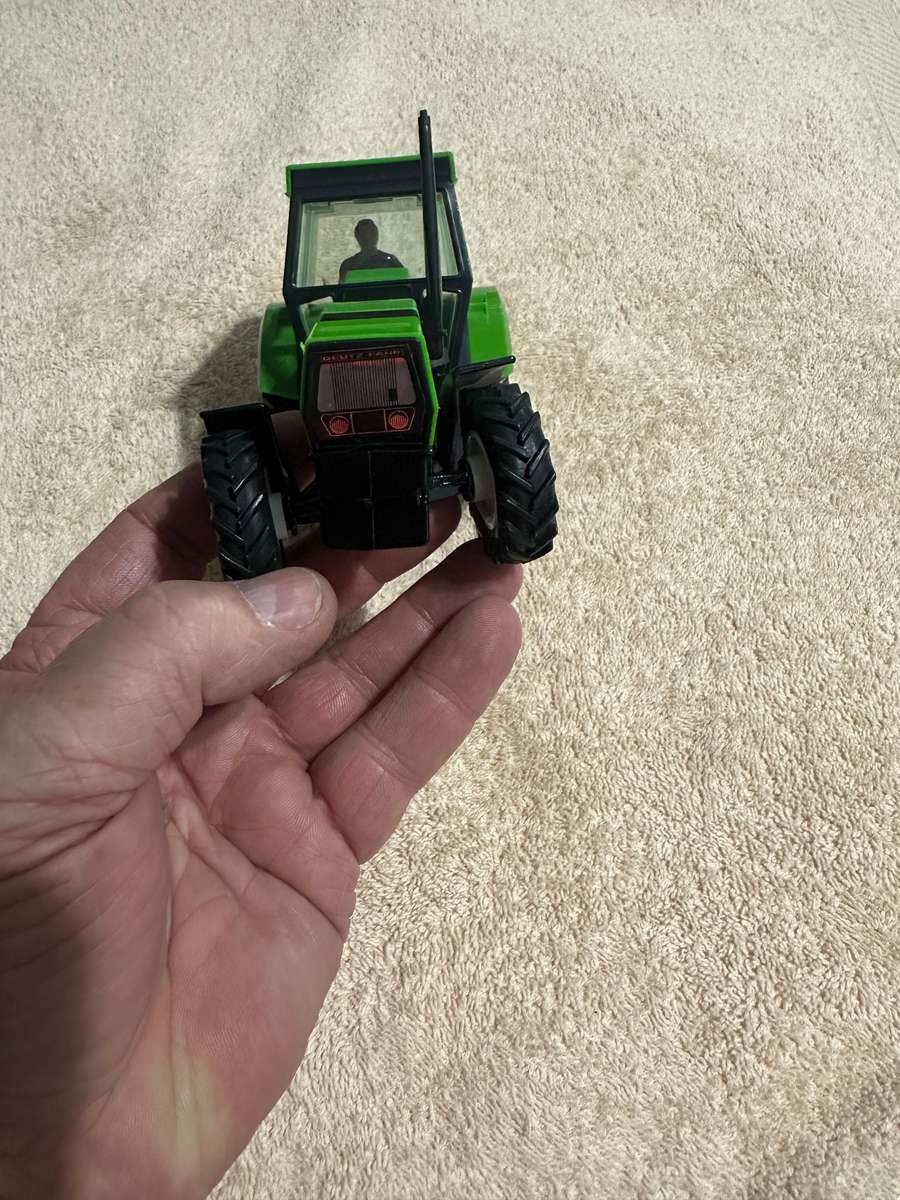 BRITAINS DEUTZ FAHR TRACTOR