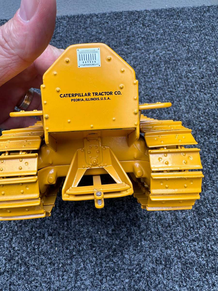 DINKY TOYS