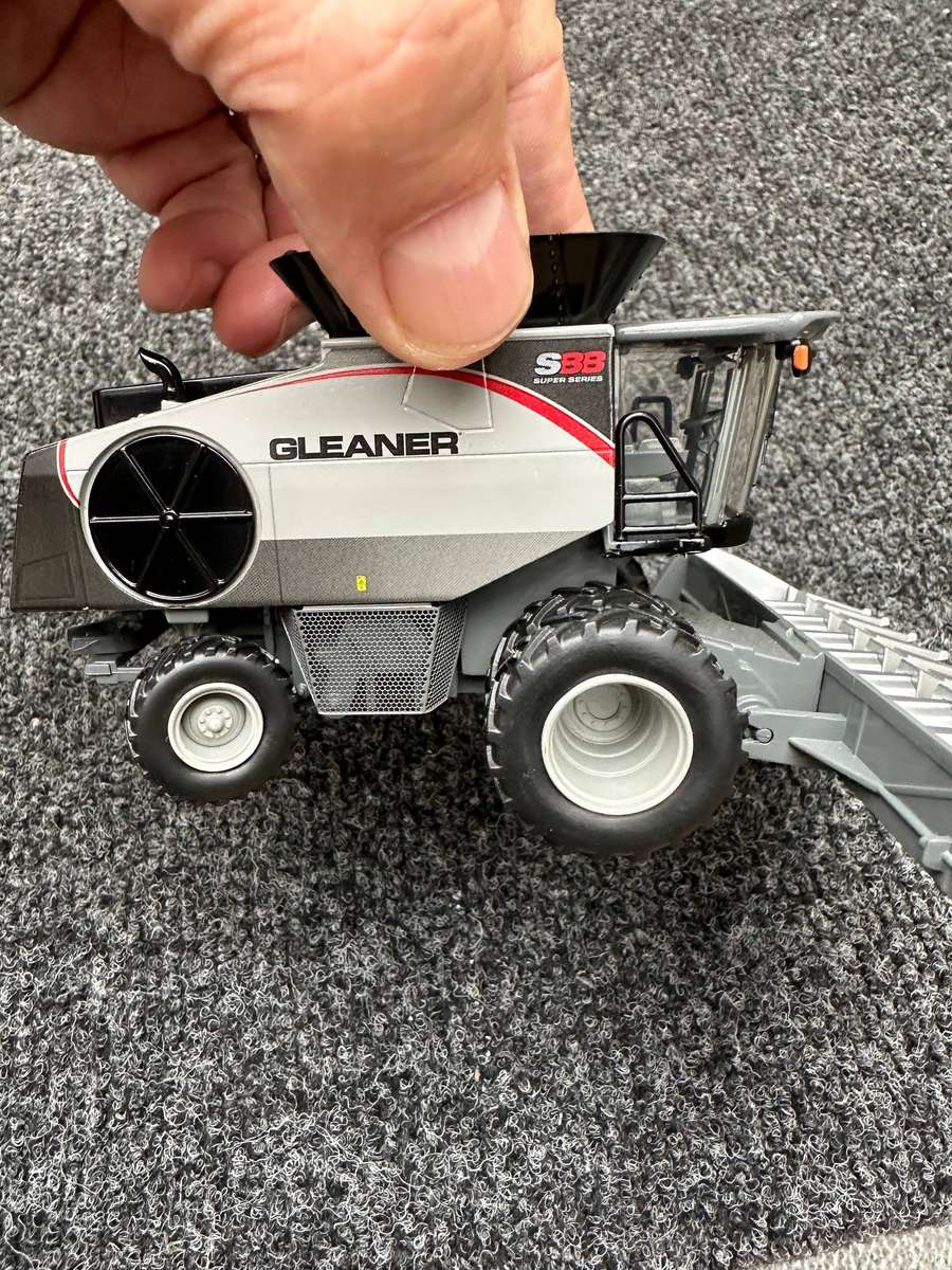 DINKY TOYS