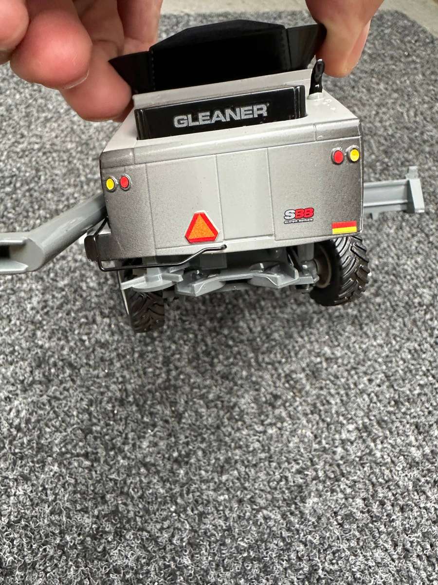 DINKY TOYS