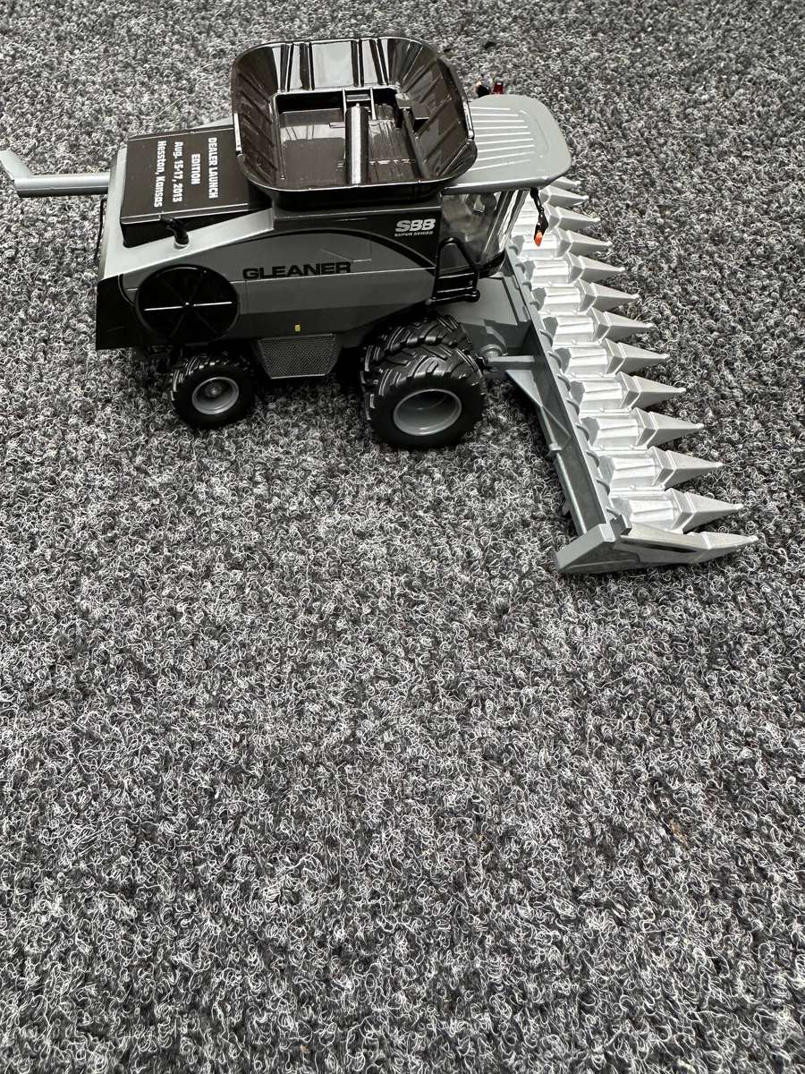 DINKY TOYS