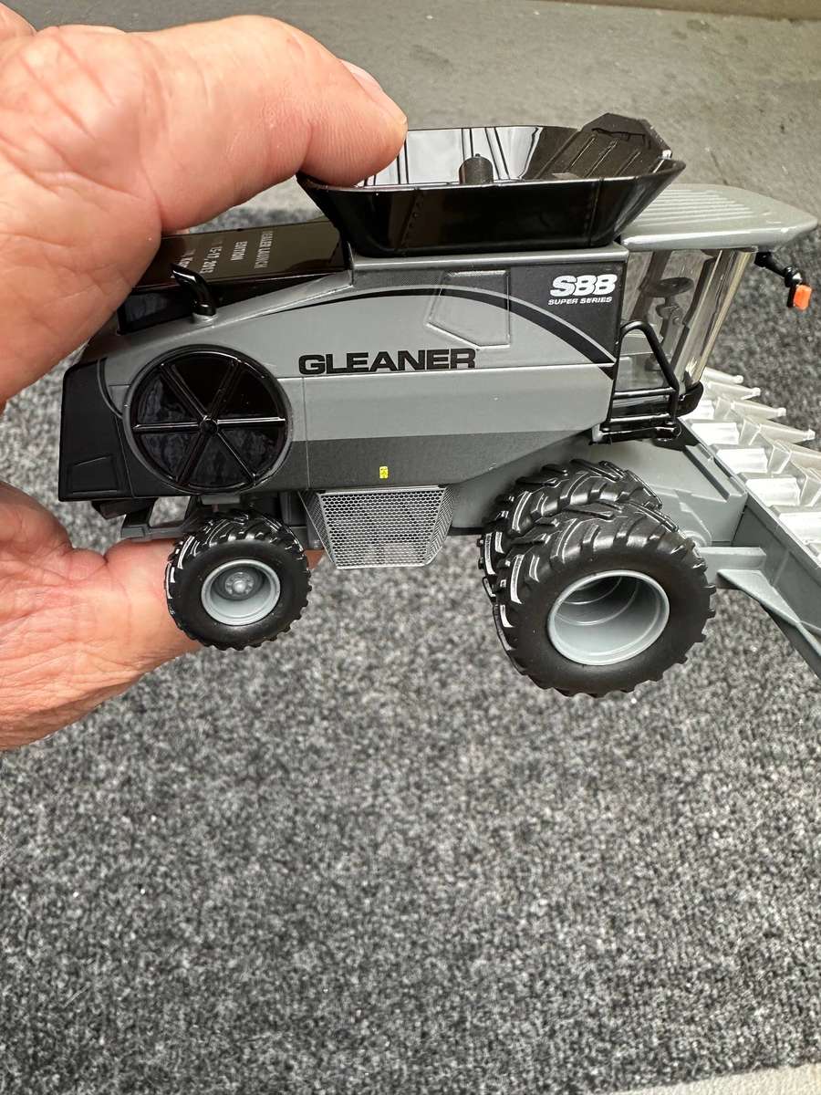 DINKY TOYS