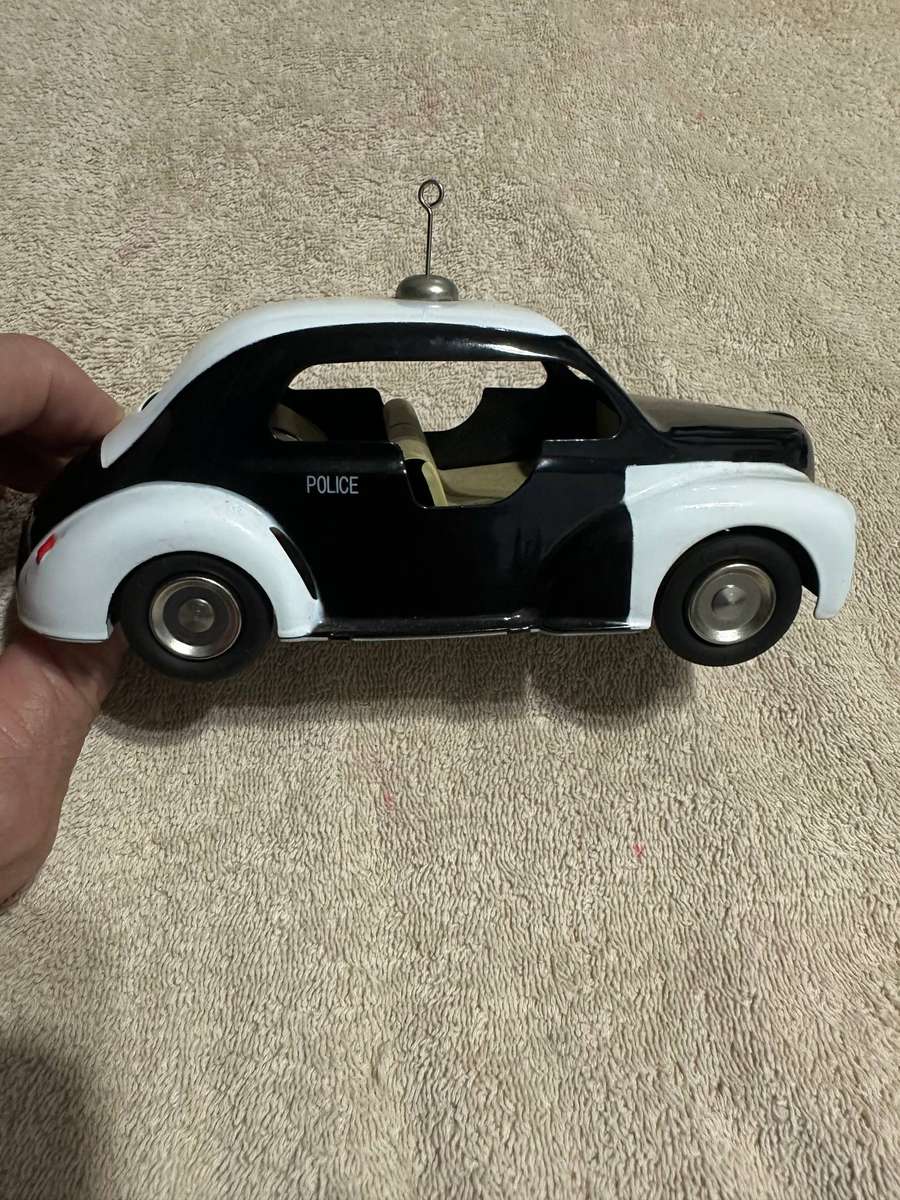 TIN TOY MODEL