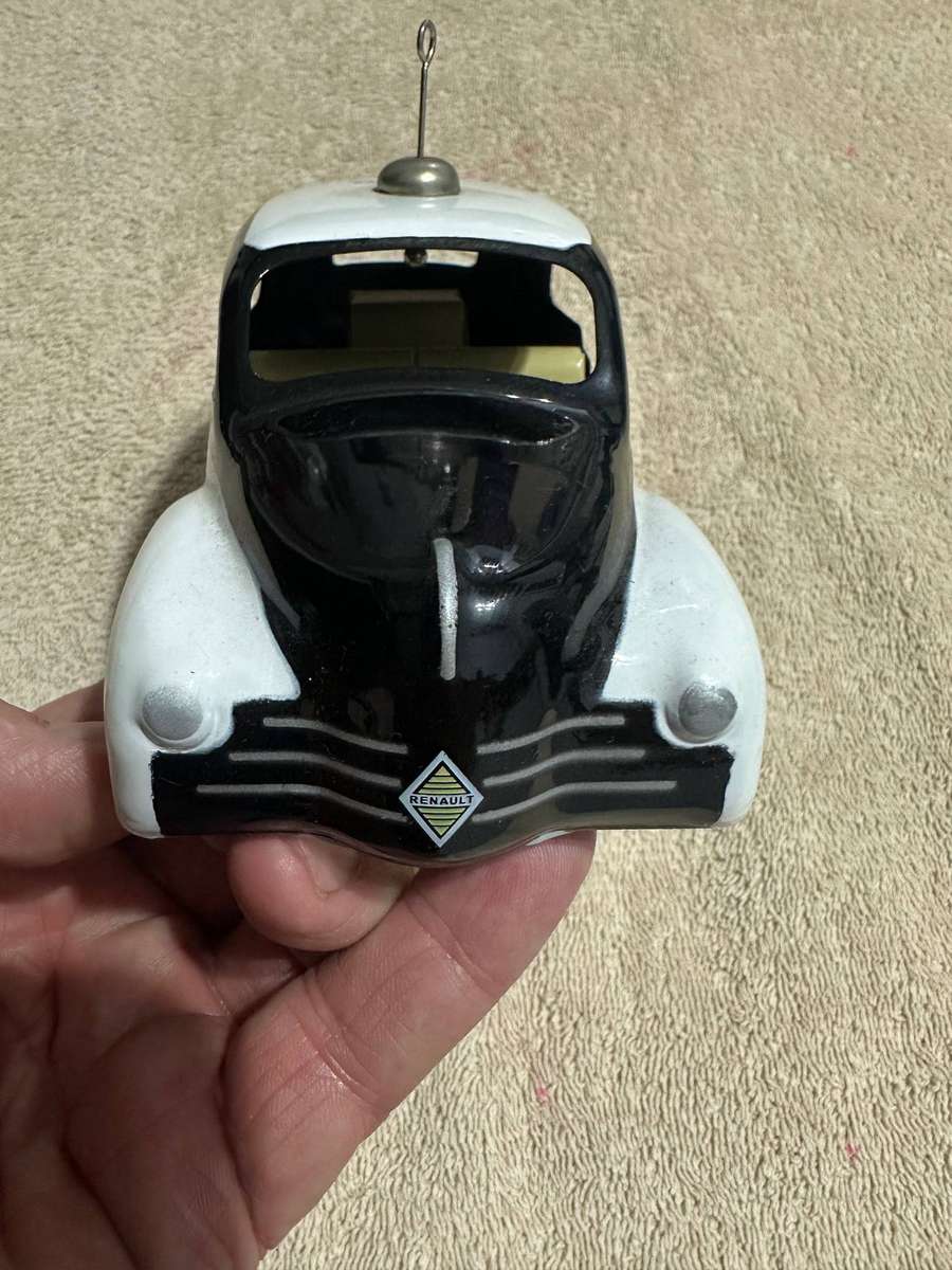 TIN TOY MODEL