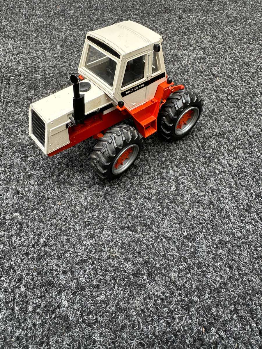 DINKY TOYS