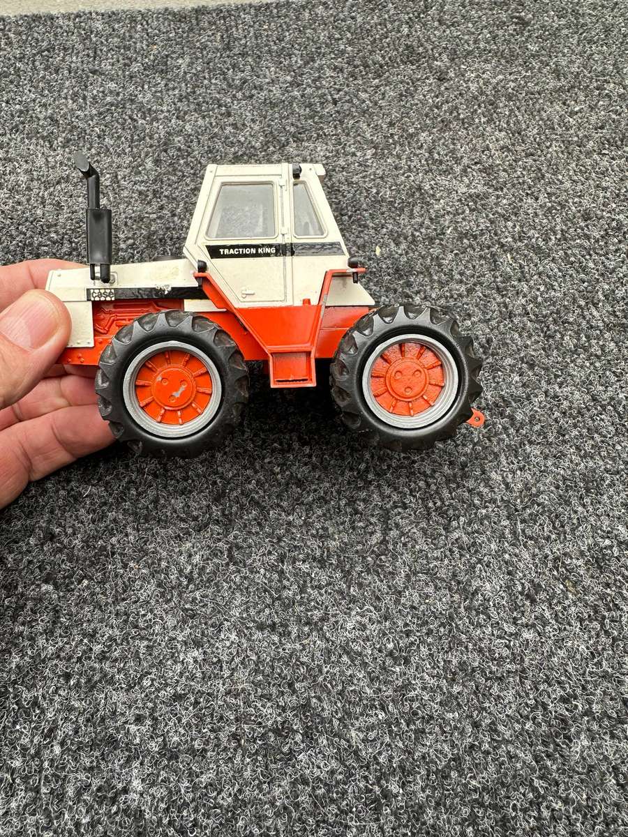 DINKY TOYS