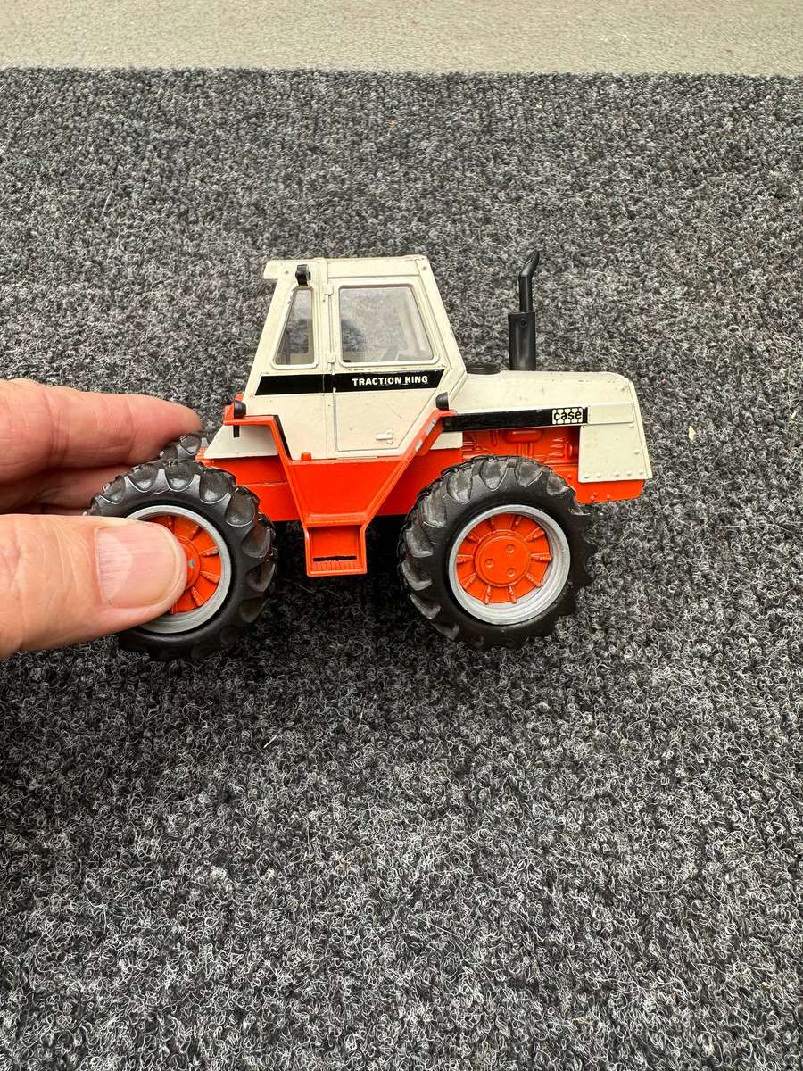 DINKY TOYS