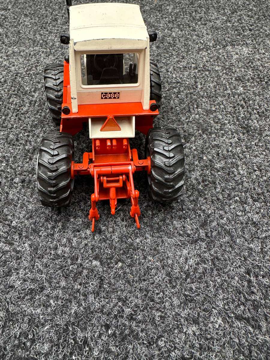 DINKY TOYS