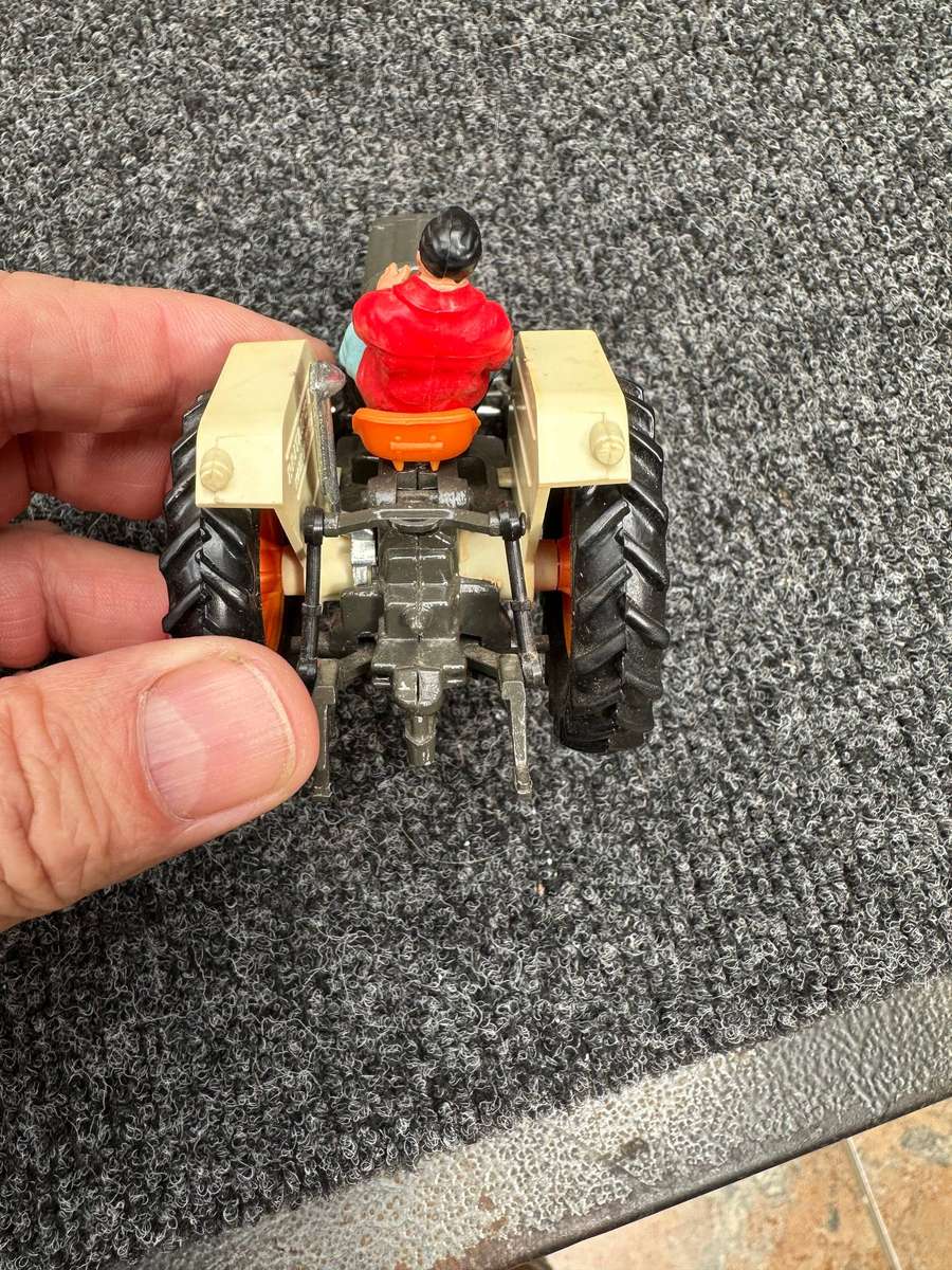 DINKY TOYS