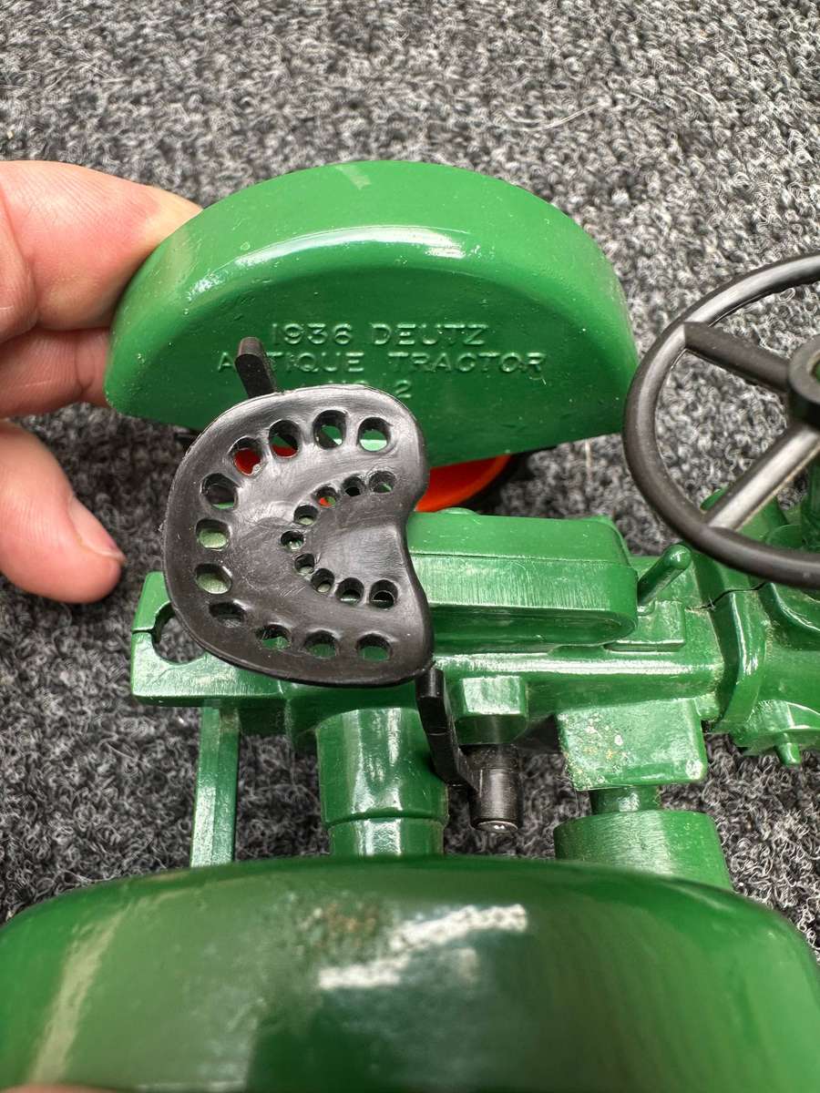 DINKY TOYS