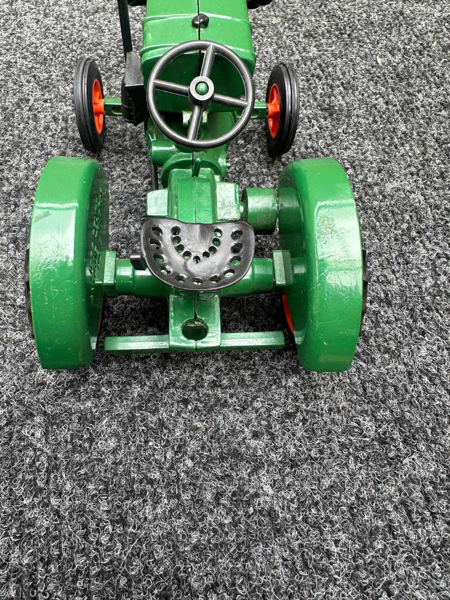 DINKY TOYS