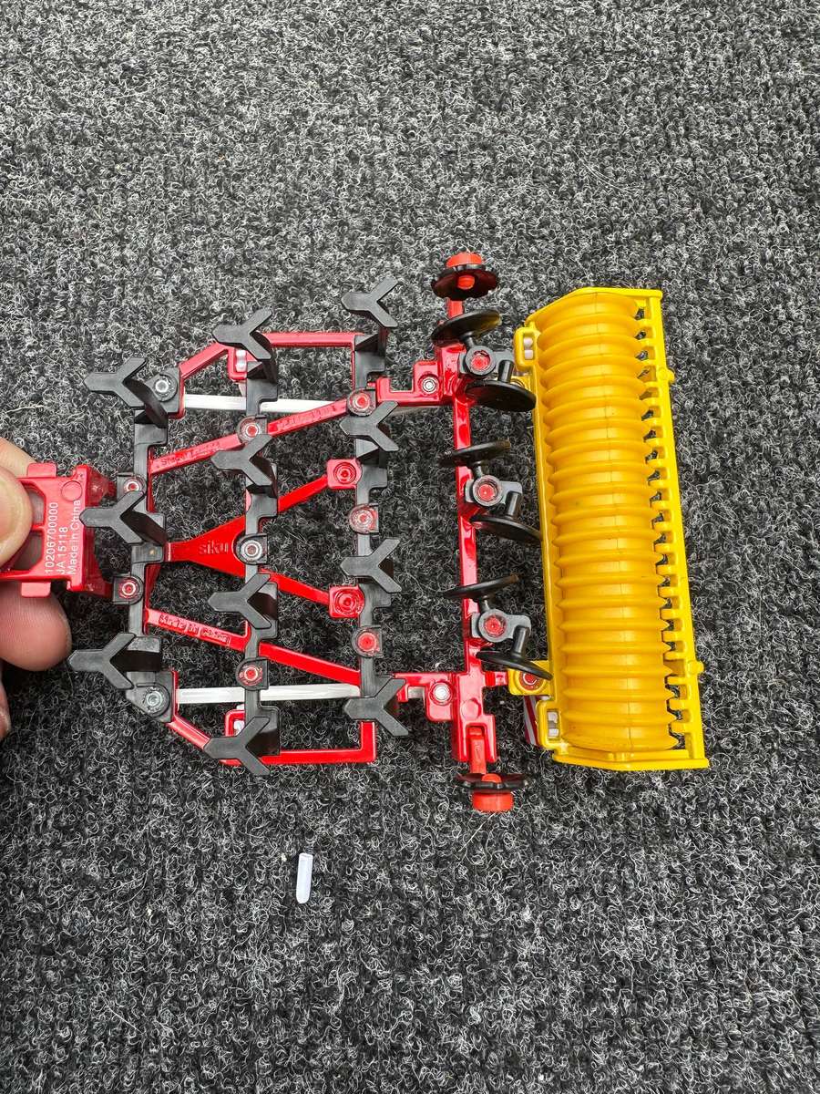 DINKY TOYS