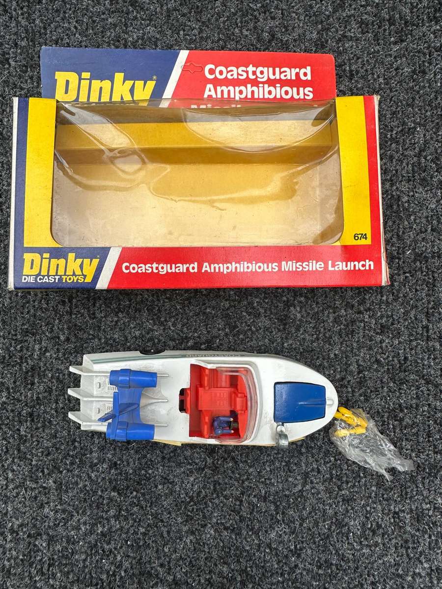 DINKY TOYS