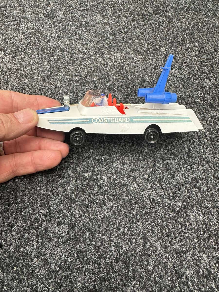 DINKY TOYS