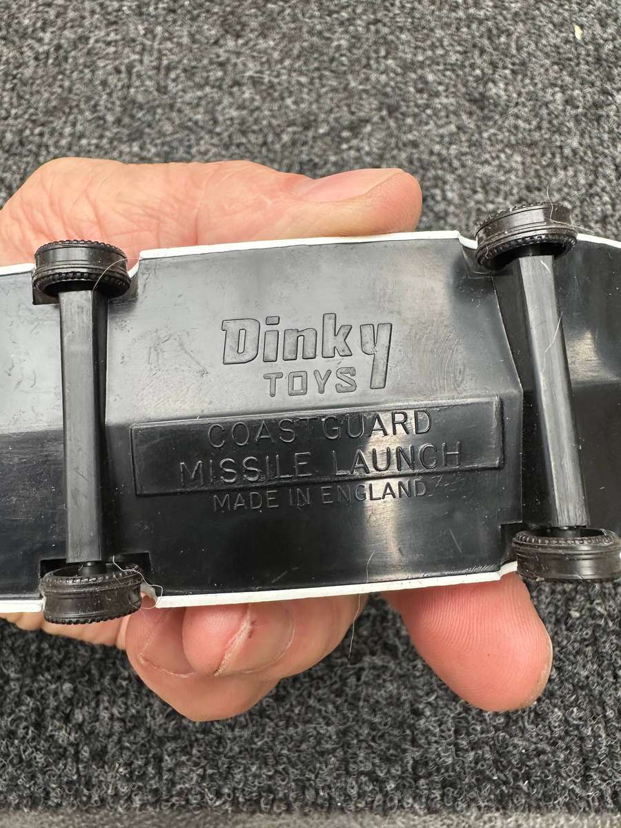 DINKY TOYS