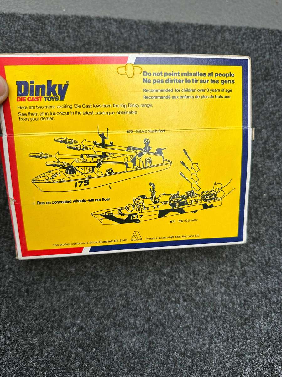 DINKY TOYS