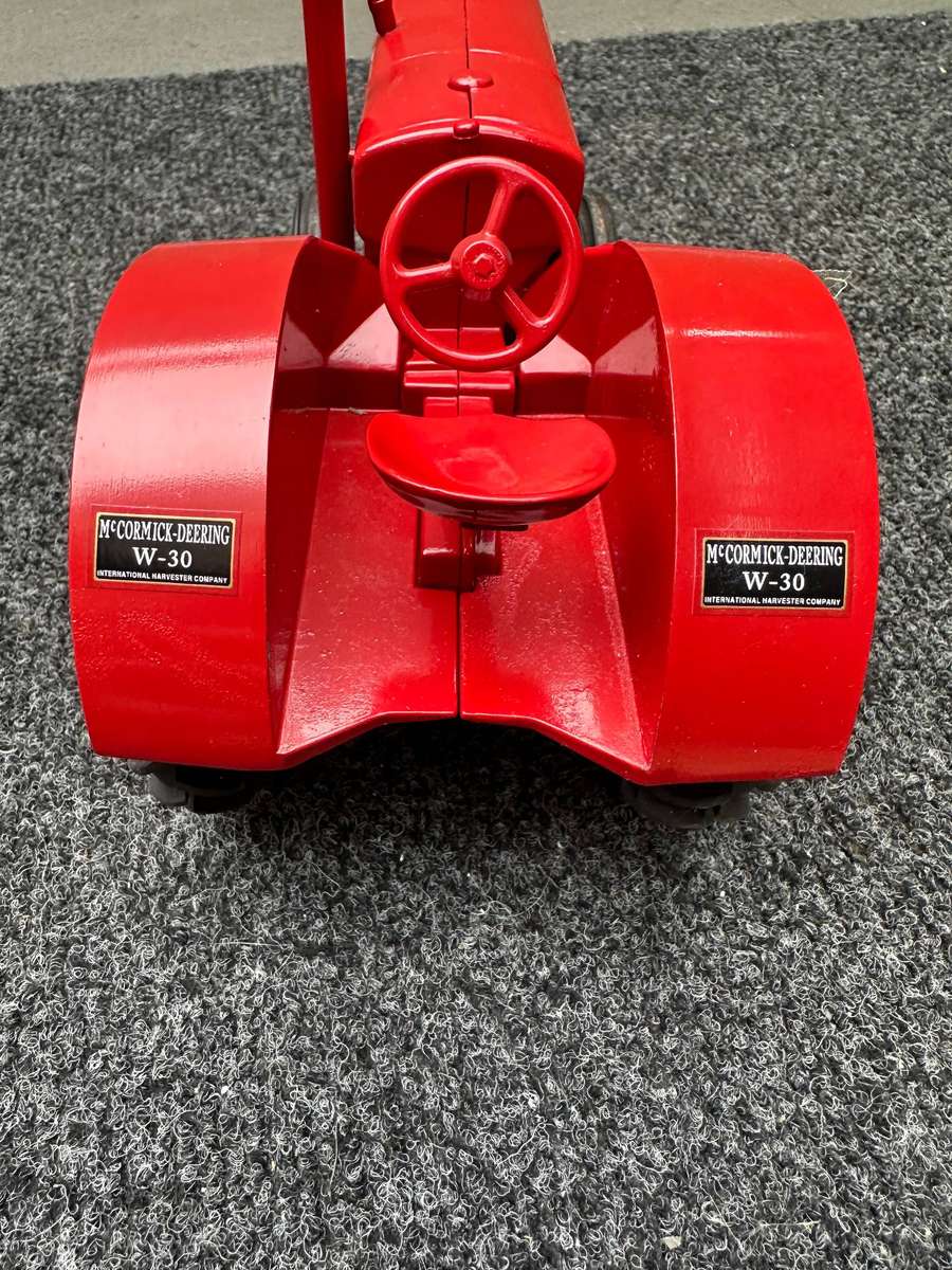 DINKY TOYS
