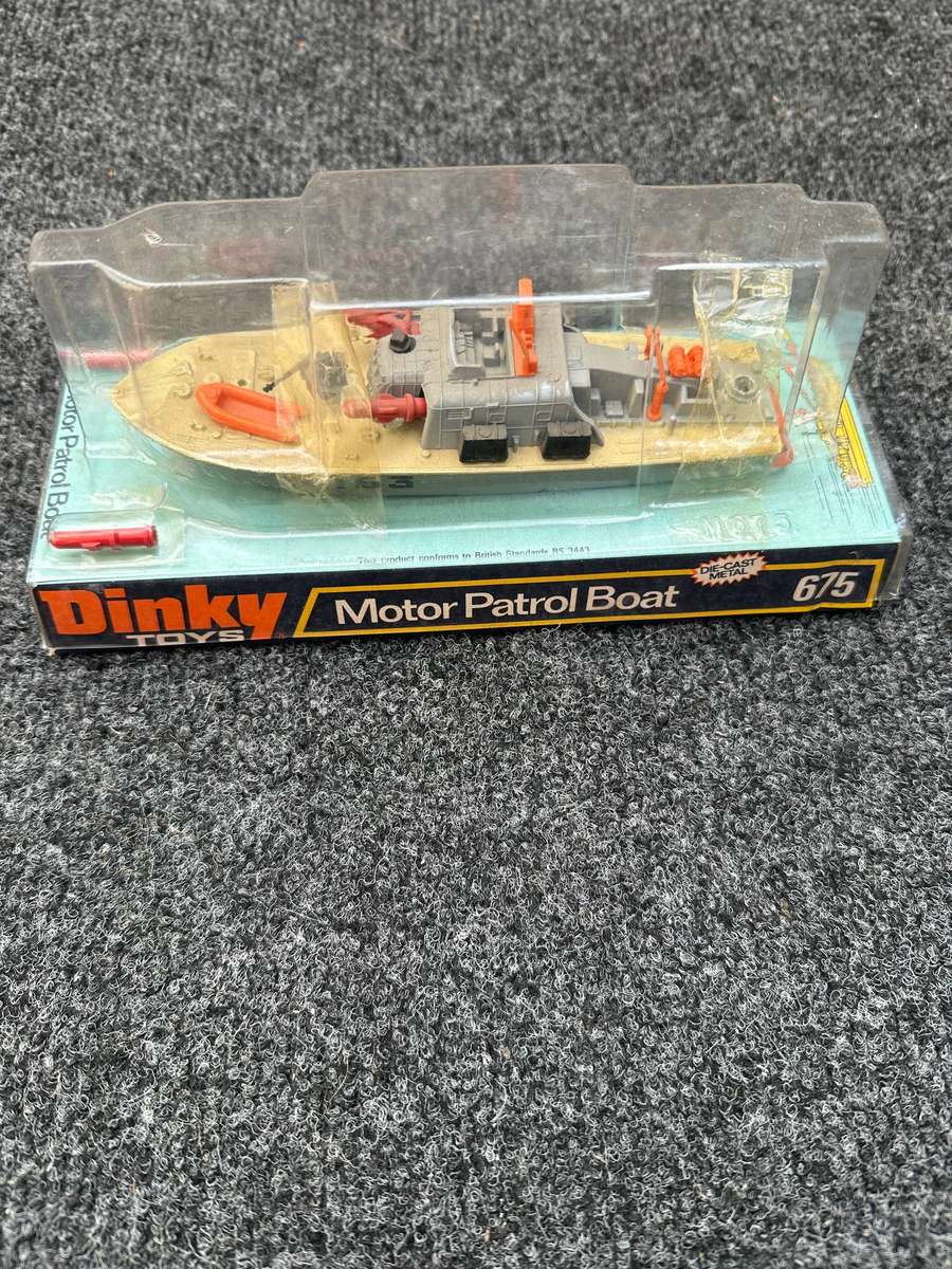 DINKY TOYS