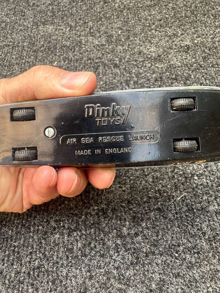 DINKY TOYS