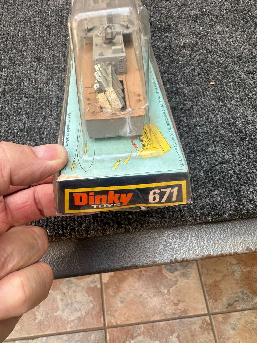 DINKY TOYS