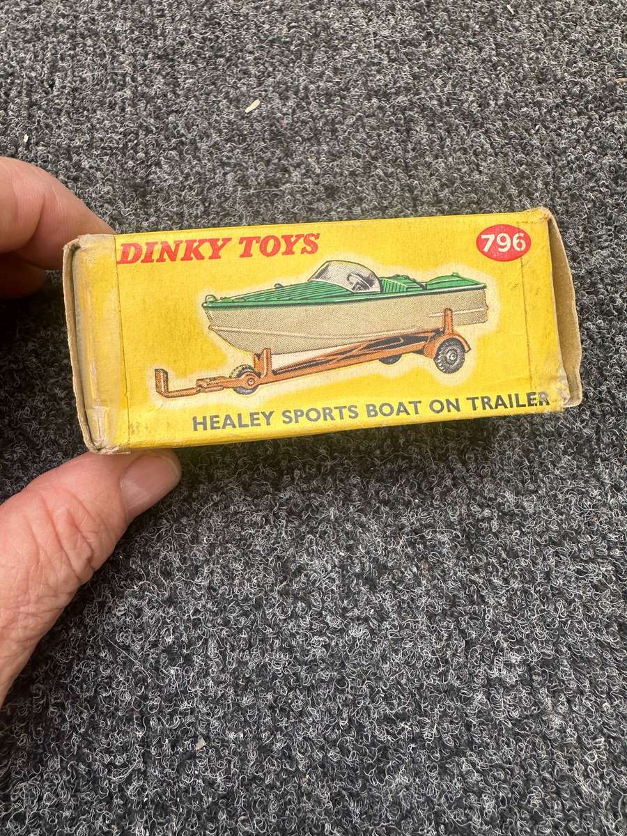 DINKY TOYS
