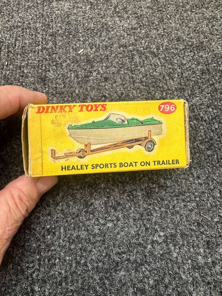 DINKY TOYS