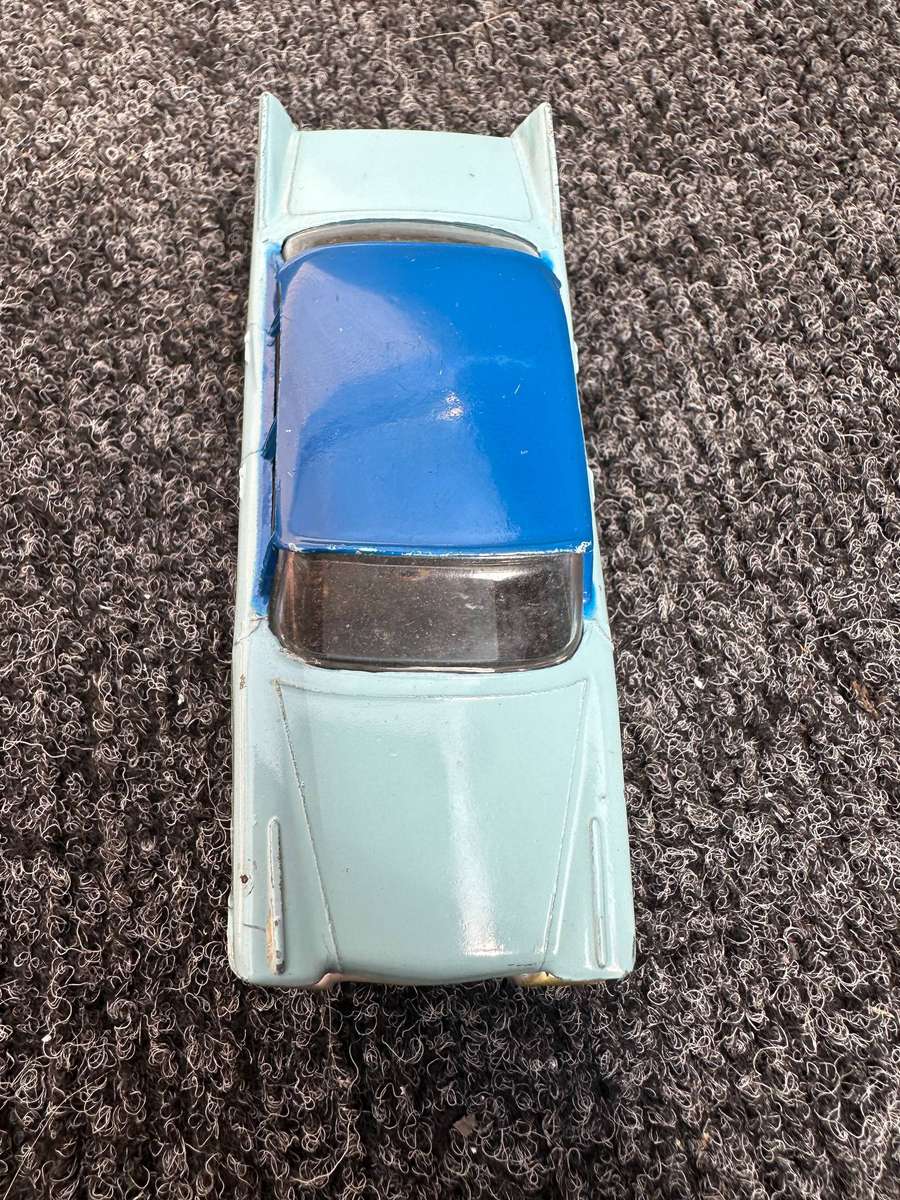 DINKY TOYS