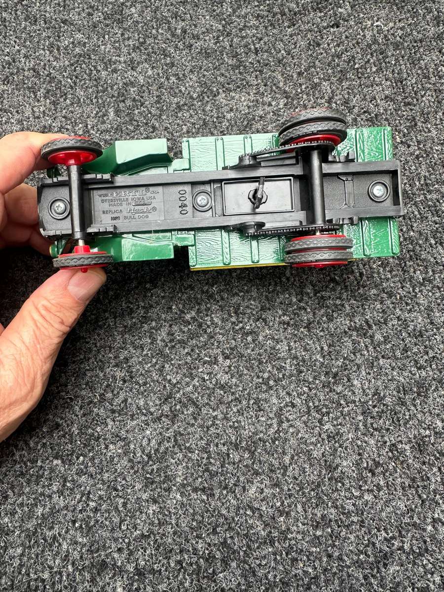 JOHN DEERE TOYS