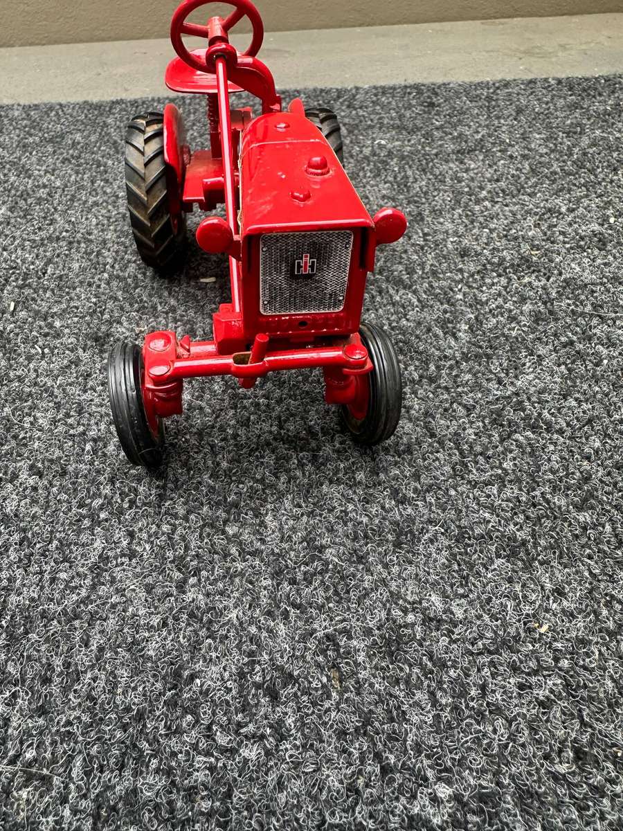 DINKY TOYS