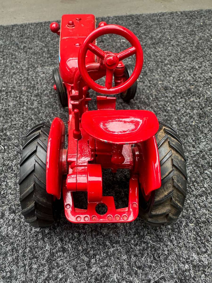 DINKY TOYS