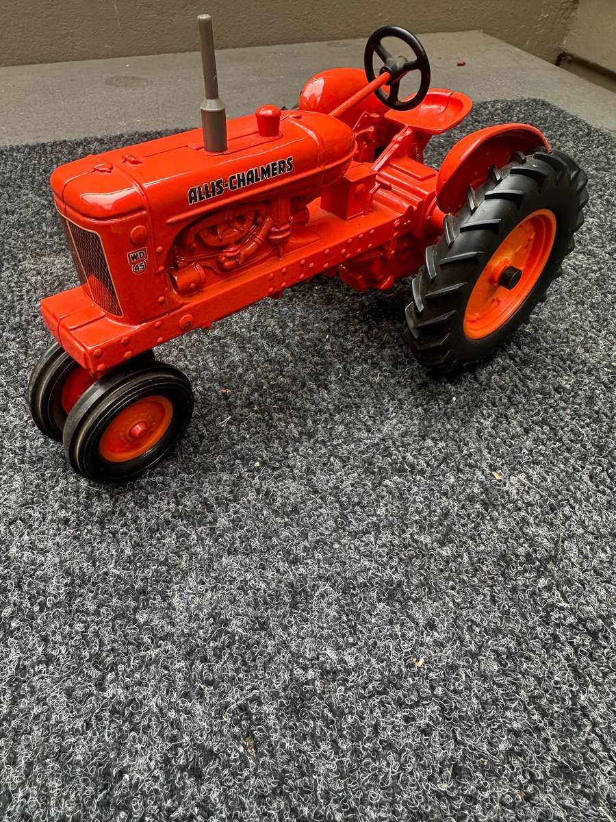 DINKY TOYS
