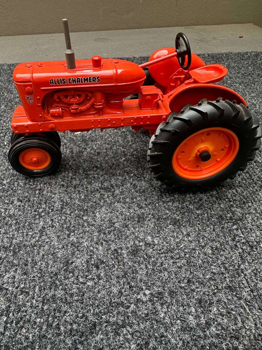 DINKY TOYS