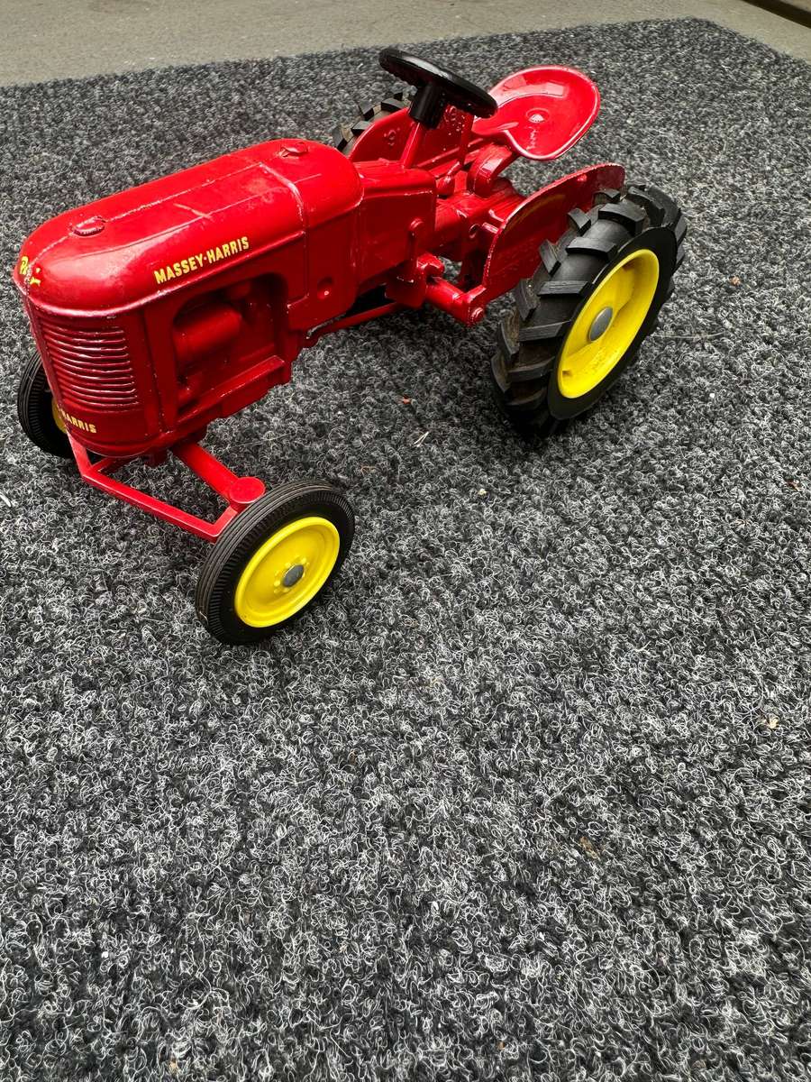 DINKY TOYS