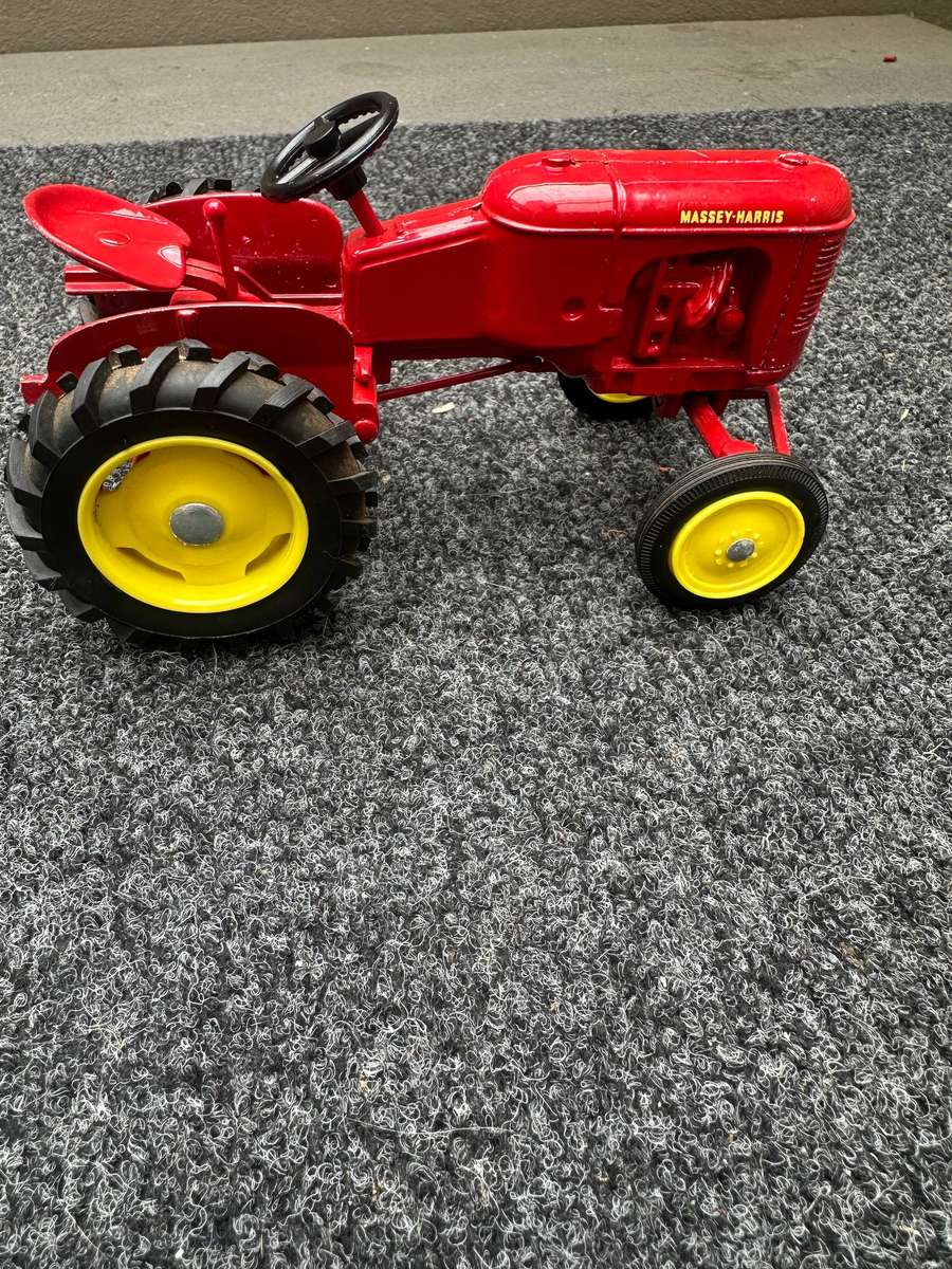 DINKY TOYS