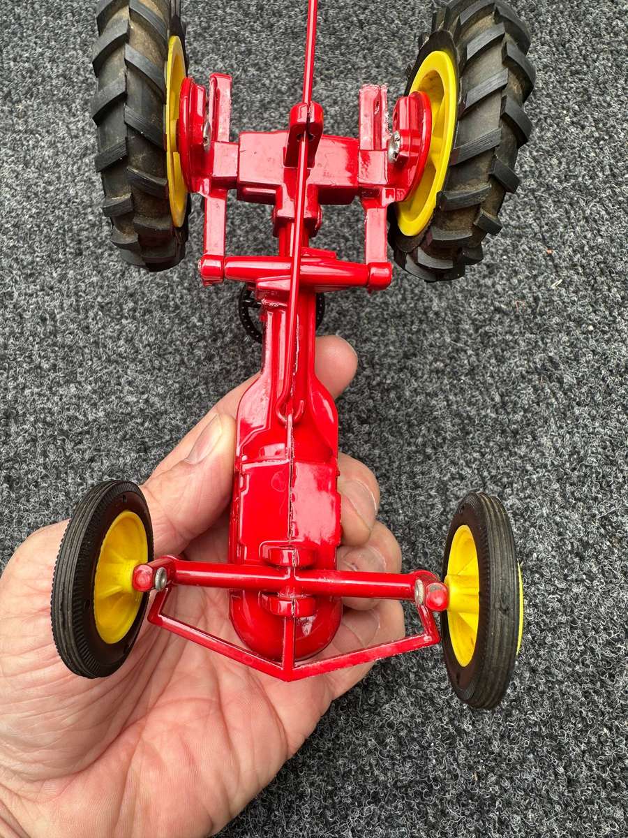 DINKY TOYS