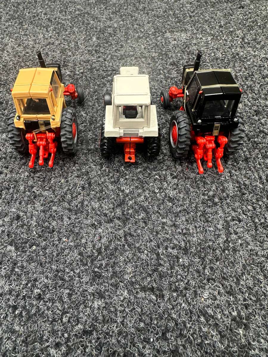 TRACTOR