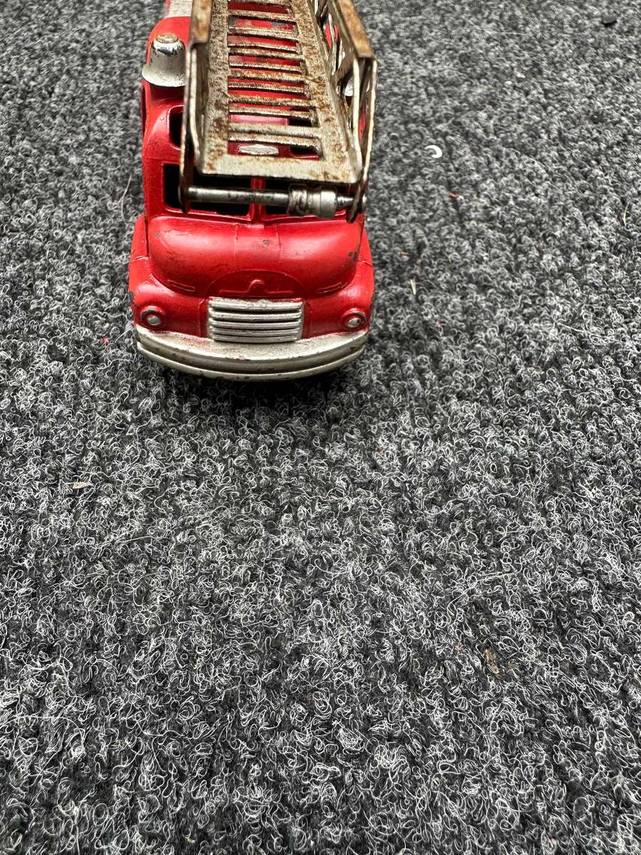 DINKY TOYS