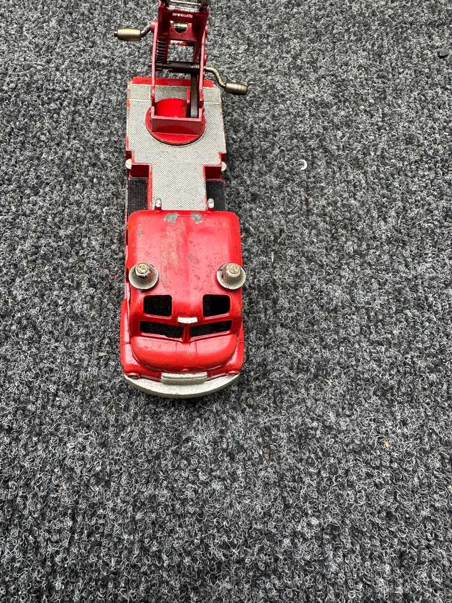 DINKY TOYS
