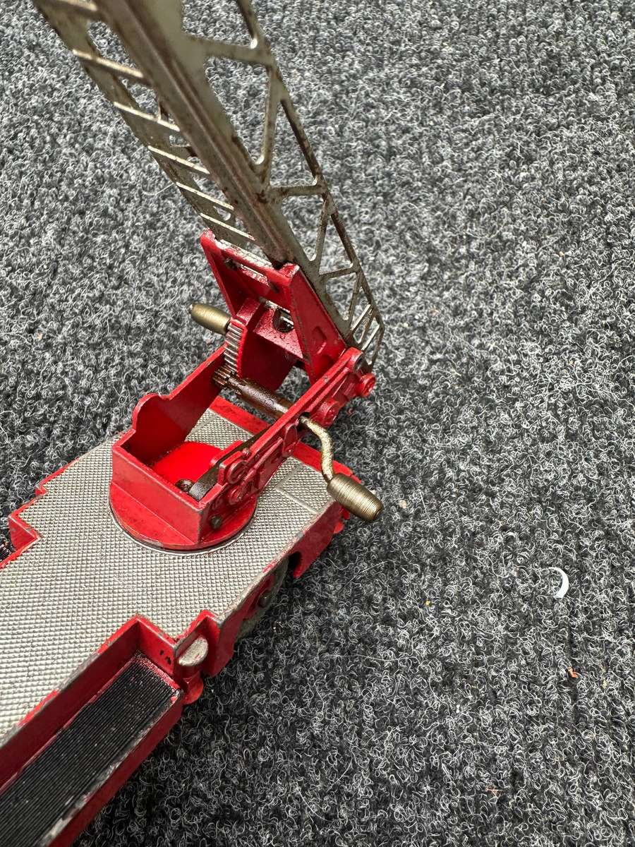 DINKY TOYS