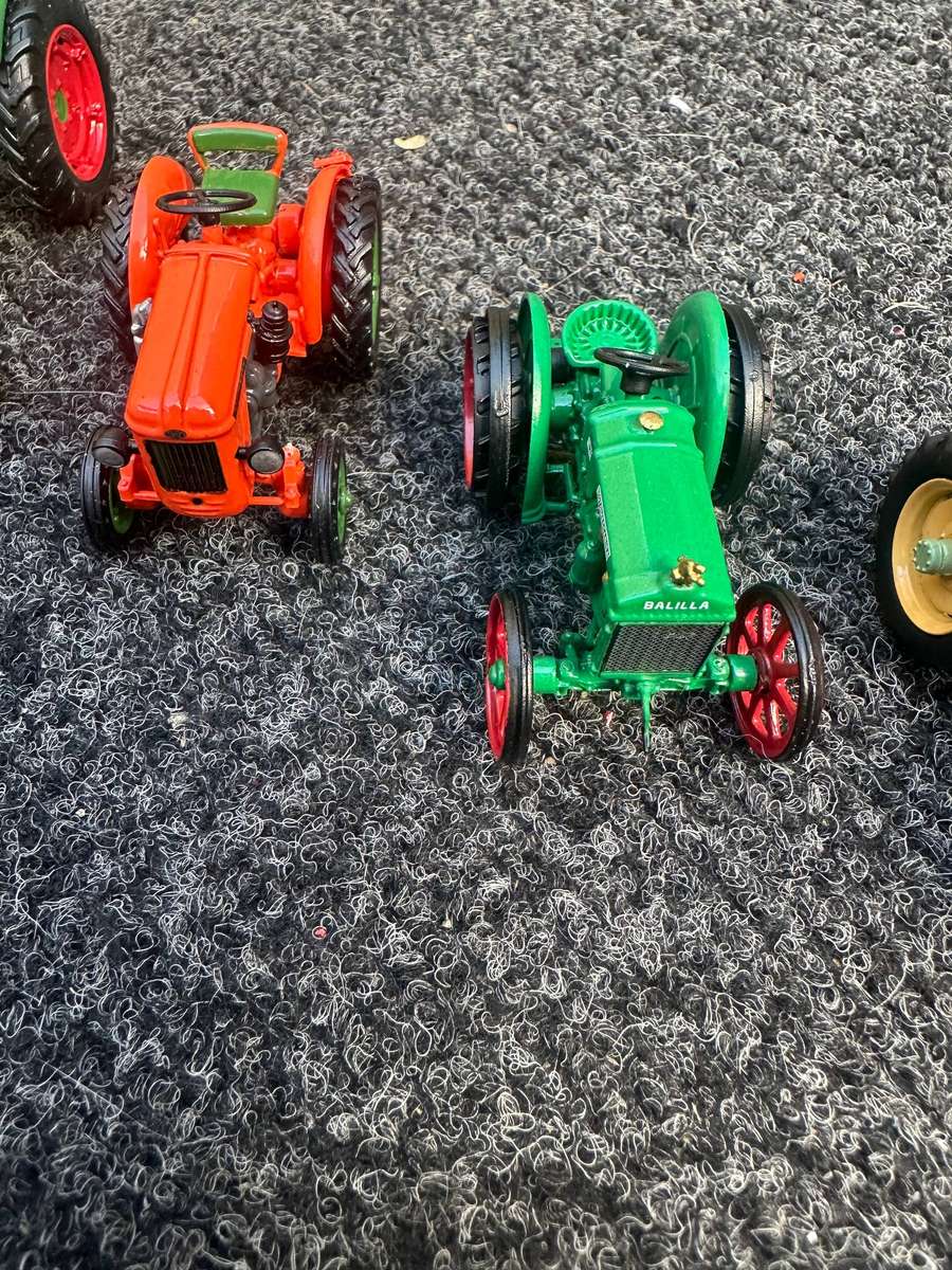DINKY TOYS