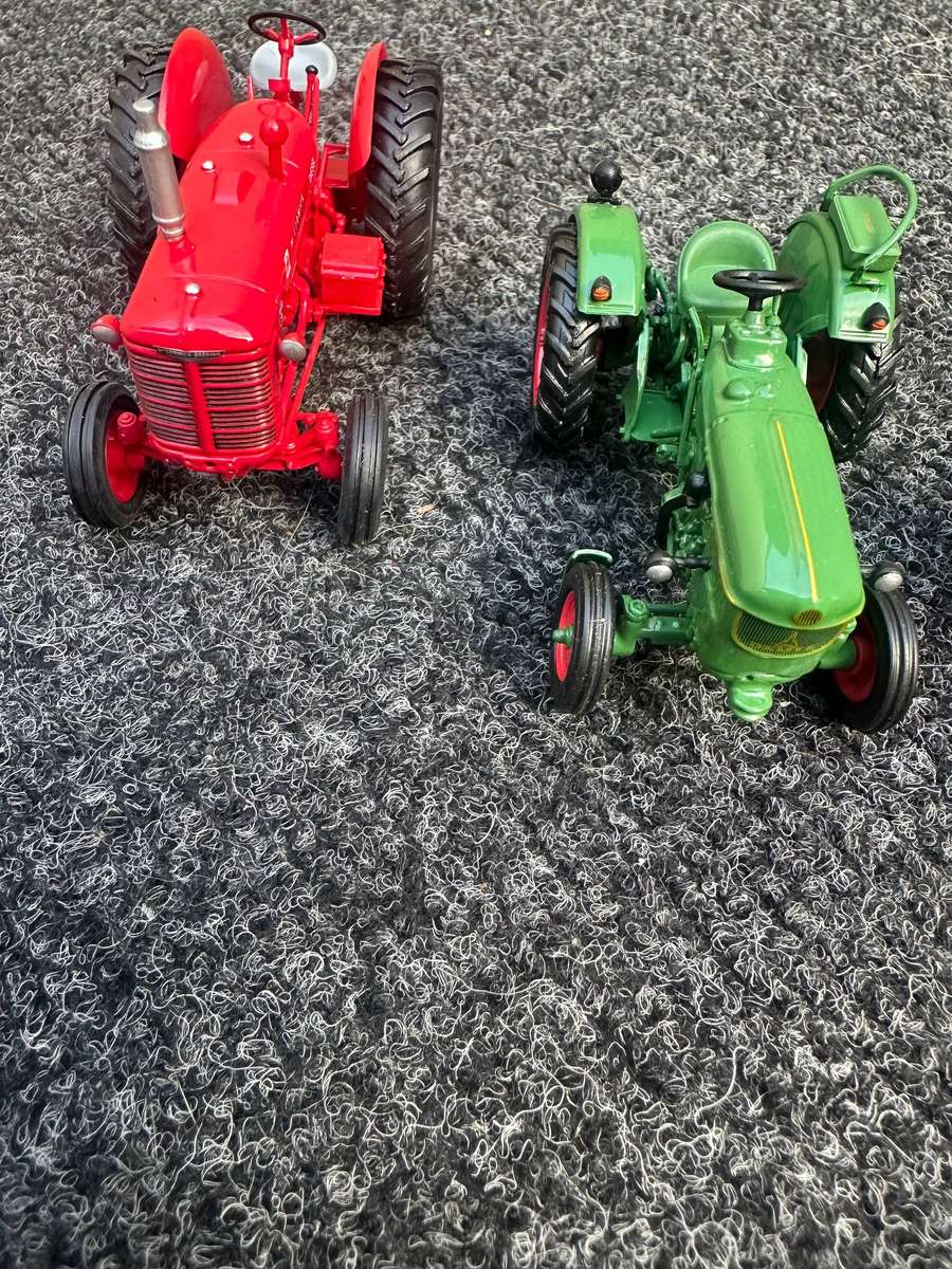 DINKY TOYS