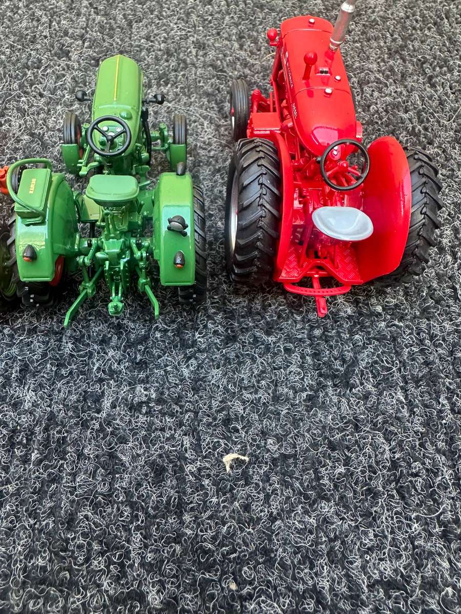 DINKY TOYS