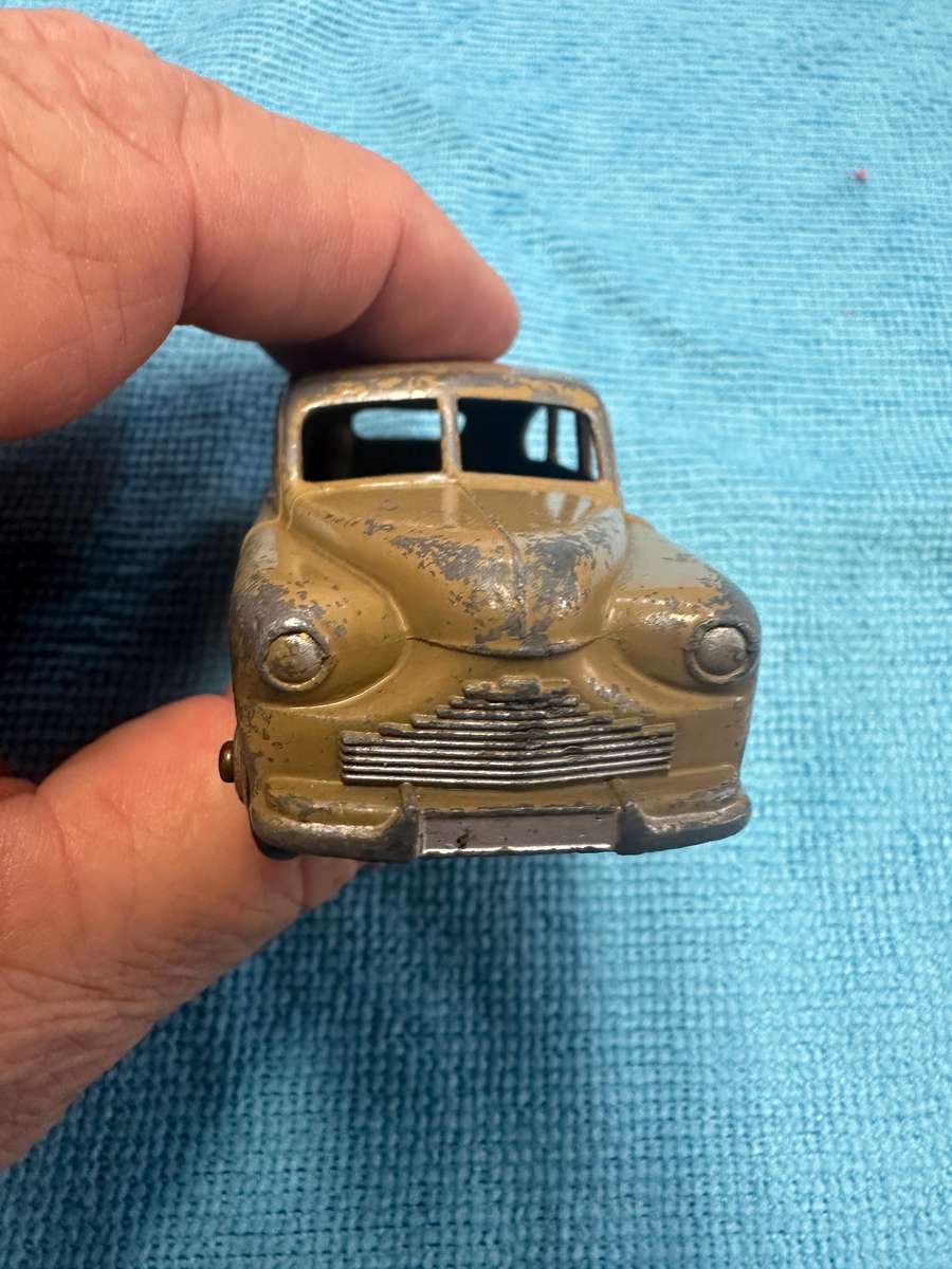 DINKY TOYS